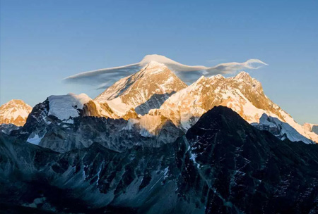 Everest region Peak